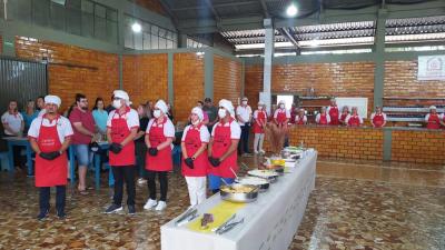 LS: Movimento Lareira realizou a 5Âª ediÃ§Ã£o do Porco a Paraguaia